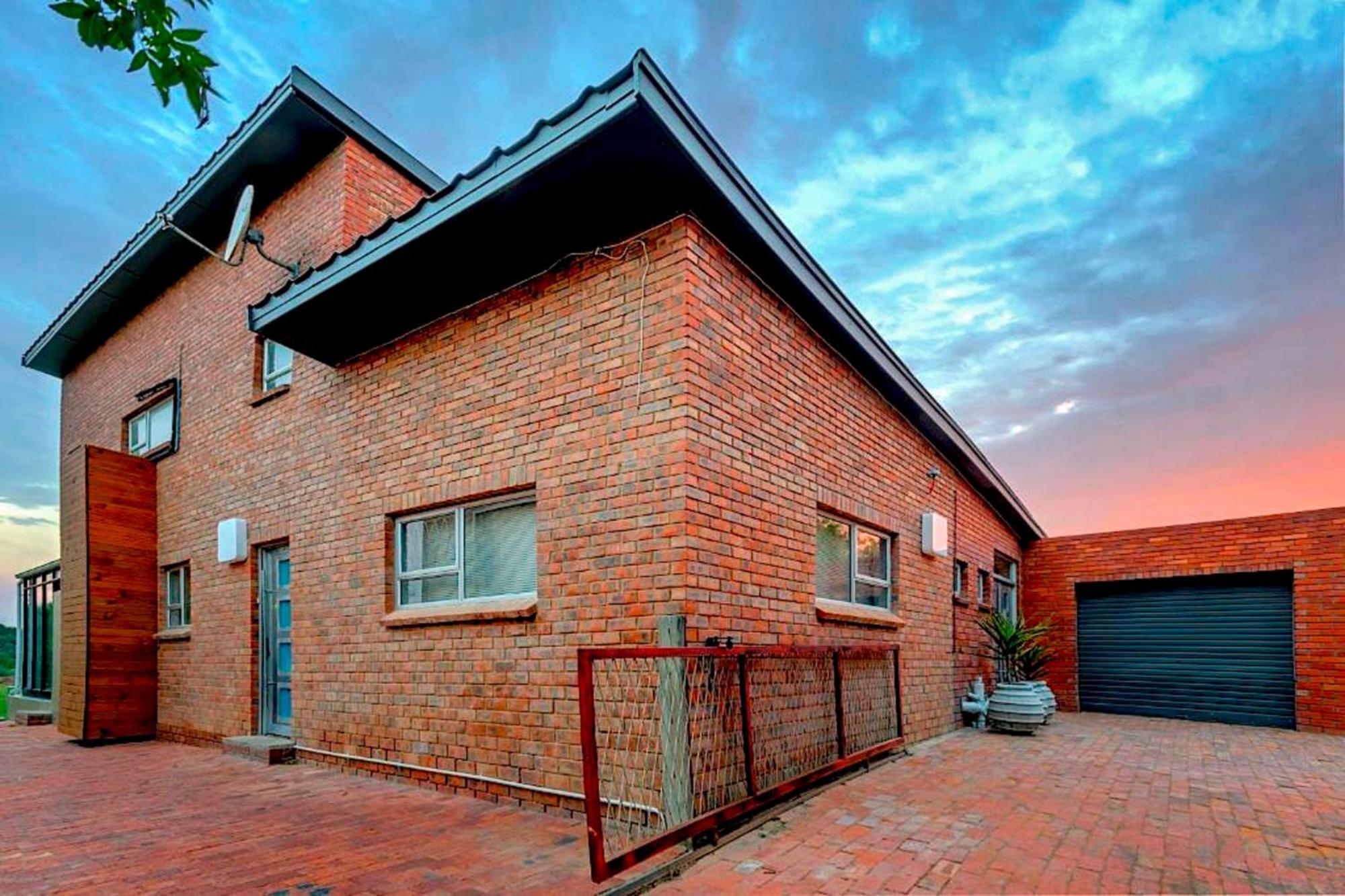 Villa 90 On Wellington Colchester Exterior foto